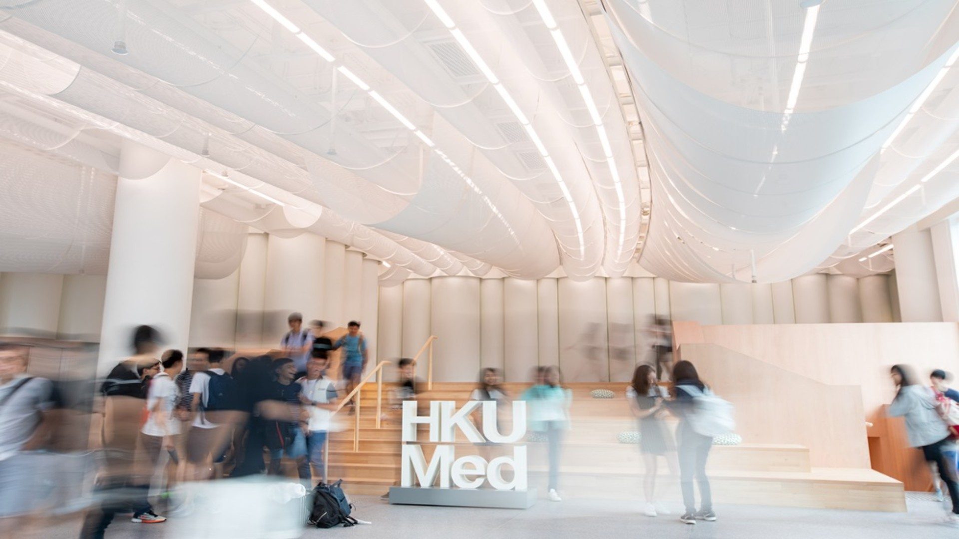港大医学院现代中庭